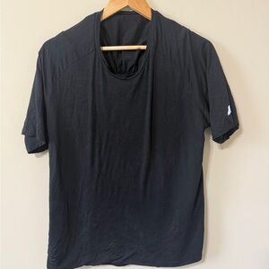 Men’s Forme ace posture correcting black T-shirt size M Chest 38-40